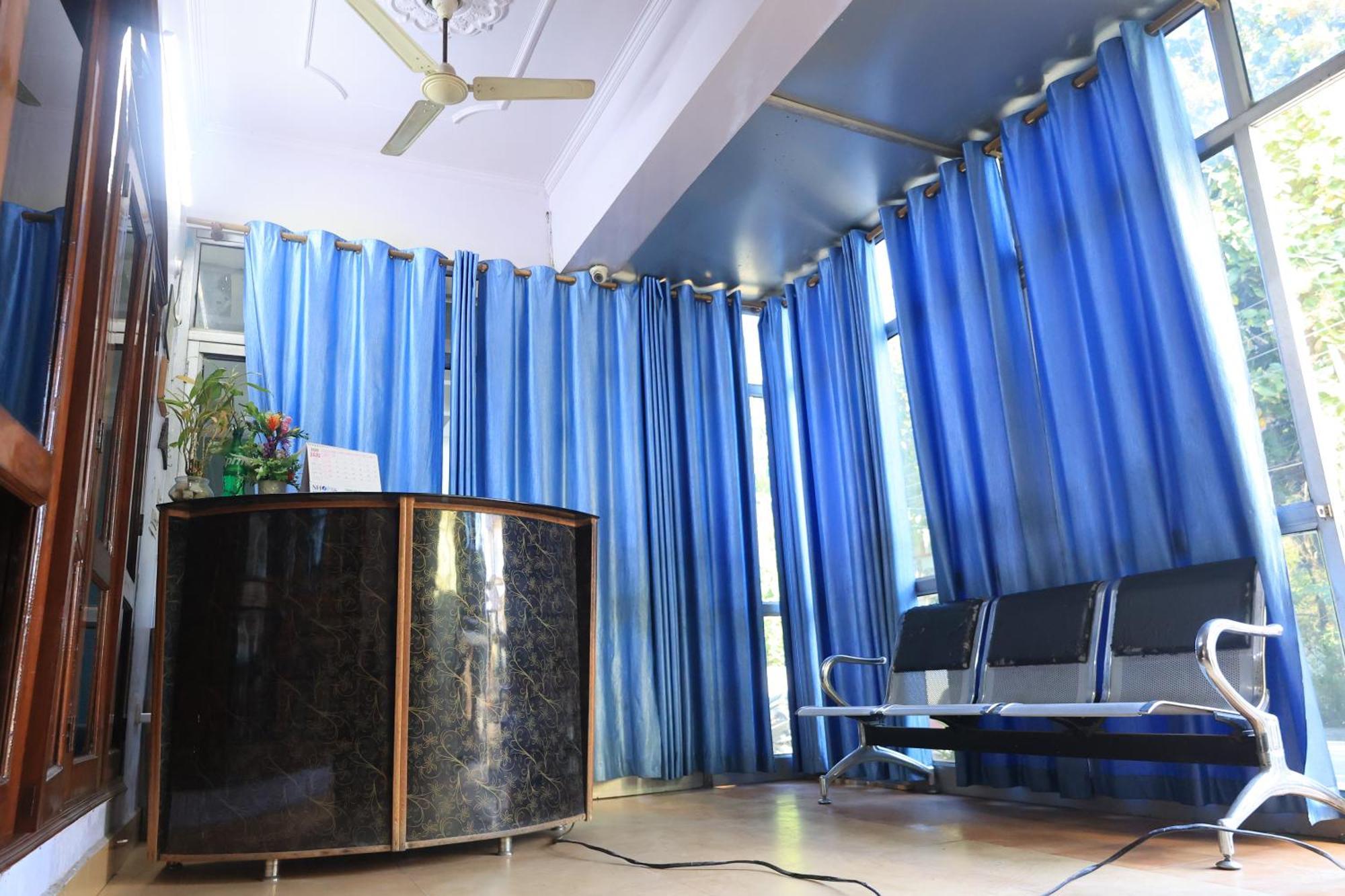 Anmol Residency Dehradun Hotel Eksteriør billede